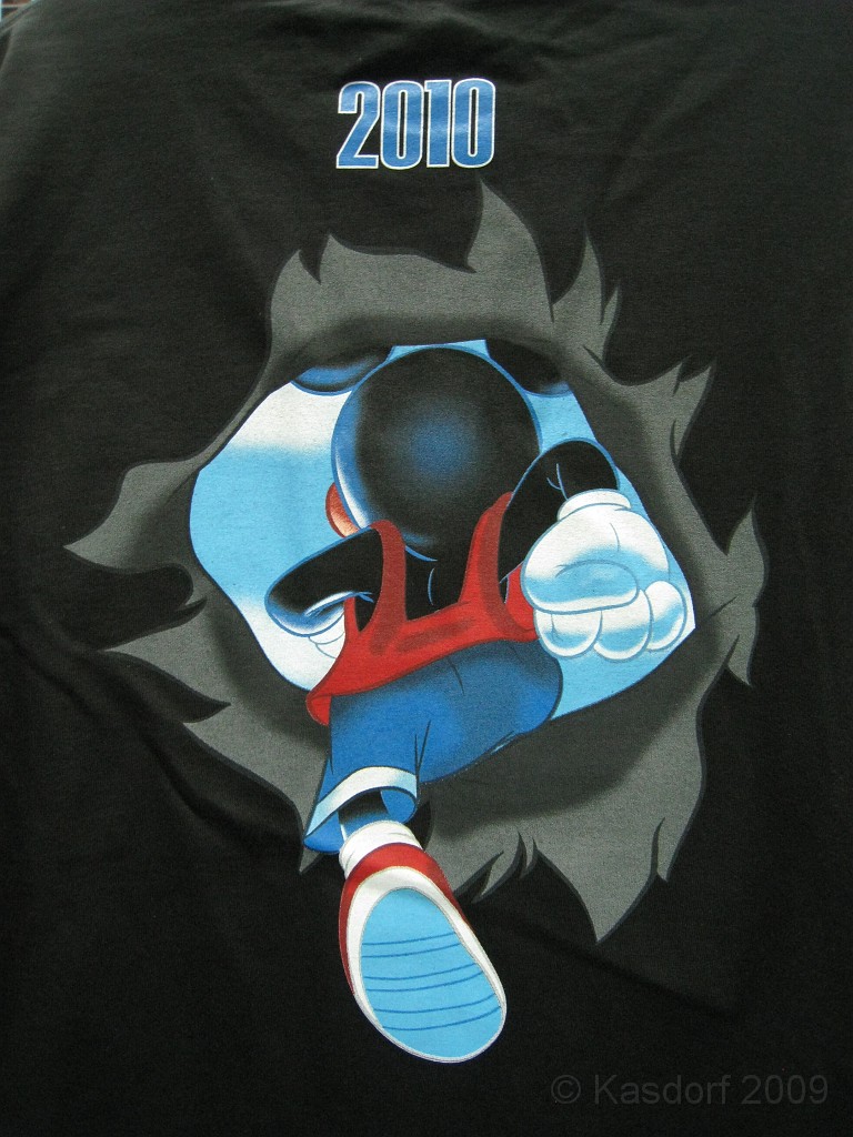 Disney 2010 D1 0370.jpg - January 9-11, 2010 Disney World Florida. Went to run the marathon. Saturday, fly down, check in, go to Expo to pick up packet, then to see Blue Man Group in the evening.